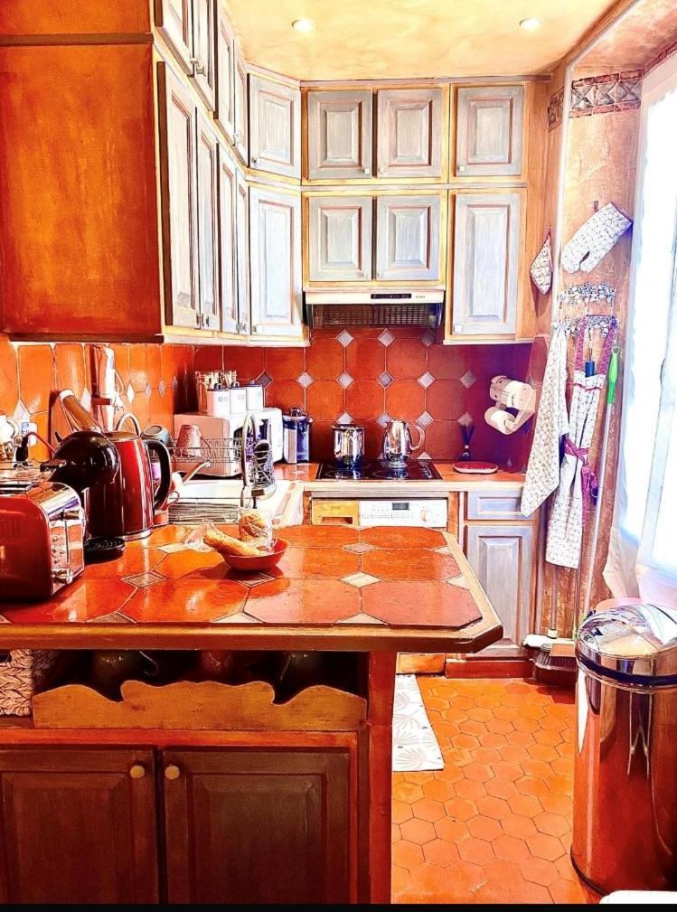 Appartement De Luxe Au Coeur De Saint-Tropez Exterior foto